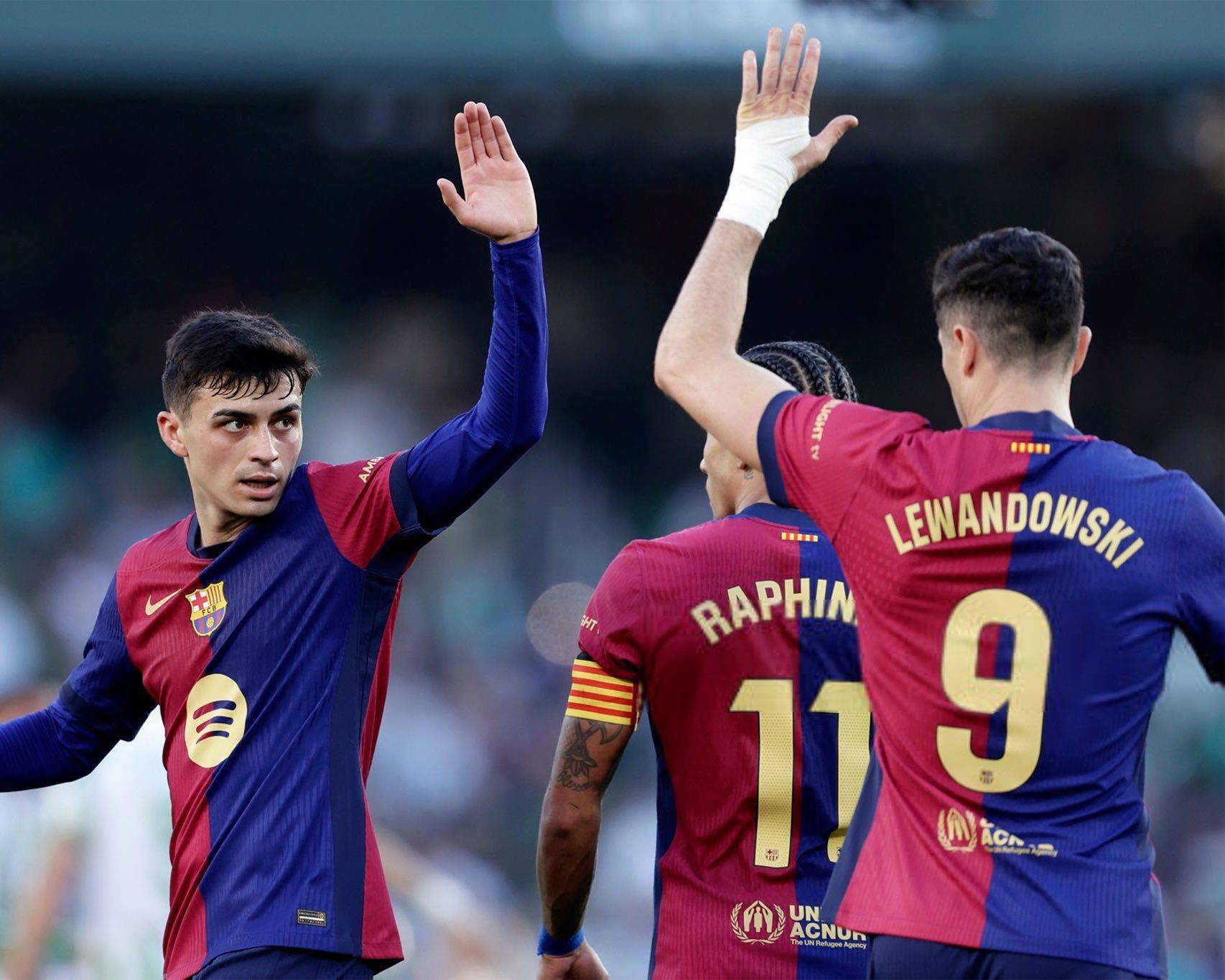 莱万多夫斯基在TL比赛中回归赛场，回归赛场引发热议！(比赛开始视频完整版)爱游戏数字体验