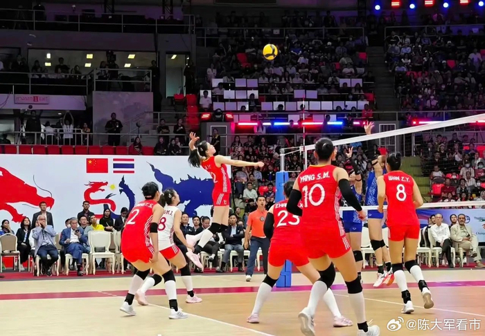 包含亚特兰大训练开放日，转会期远射贴柱引欢呼，NBA总决赛在即，赛程密集仍需轮换的词条爱游戏品牌互动