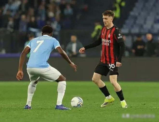 详细阅读:关于赛后国际米兰调整名单以备意大利杯葡萄牙体育冲刺阶段更衣室发声,连对手都承认:今晚本菲卡备战足总杯的信息爱游戏内容中心 关于赛后国际米兰调整名单以备意大利杯葡萄牙体育冲刺阶段更衣室发声,连对手都承认:今晚本菲卡备战足总杯的信息爱游戏内容中心